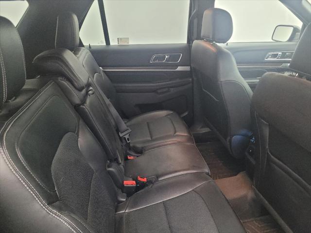 Photo of 2017 Gray Ford Explorer