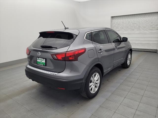 Photo of 2018 Gun Metallic Nissan Rogue Sport