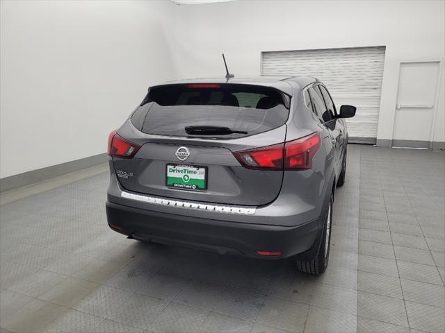 Photo of 2018 Gun Metallic Nissan Rogue Sport