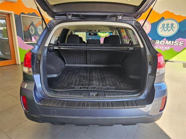 Photo of 2014 Twilight Blue Metallic Subaru Outback
