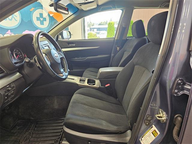 Photo of 2014 Twilight Blue Metallic Subaru Outback