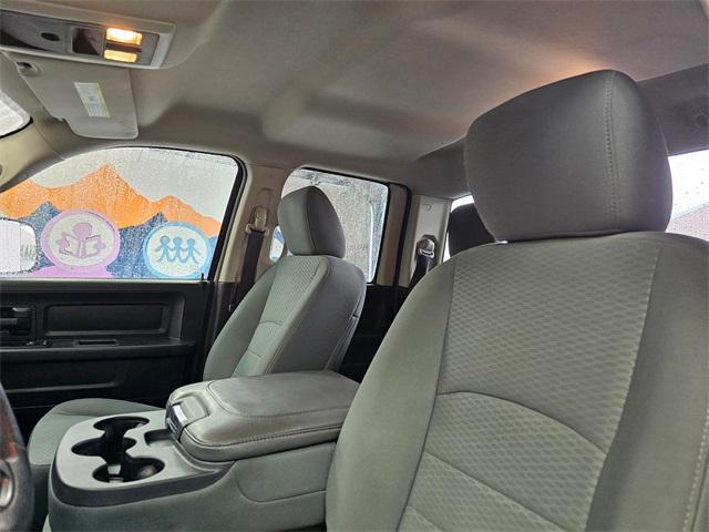Photo of 2014 Bright White Clearcoat RAM 1500