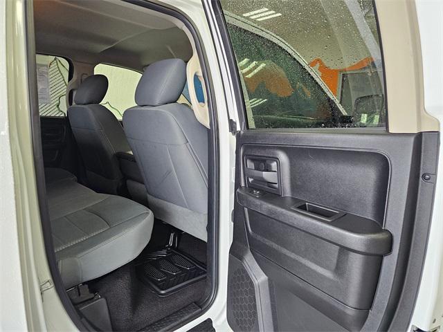 Photo of 2014 Bright White Clearcoat RAM 1500