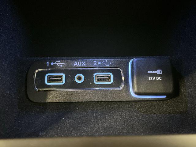 Photo of 2020 Diamond Black Crystal Pearlcoat Jeep Grand Cherokee