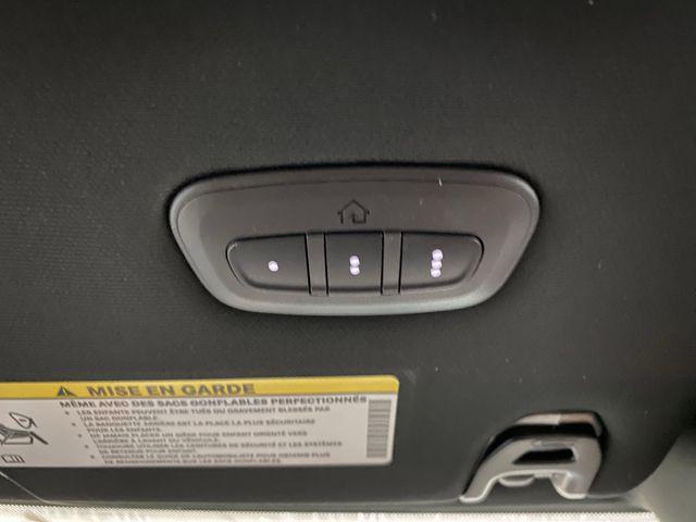 Photo of 2025 Diamond Black Crystal Pearlcoat RAM 2500