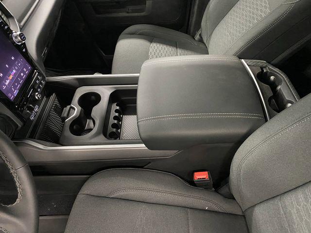 Photo of 2025 Diamond Black Crystal Pearlcoat RAM 2500