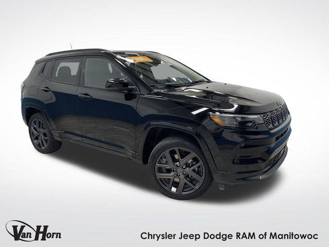 Photo of 2024 Diamond Black Crystal Pearlcoat Jeep Compass