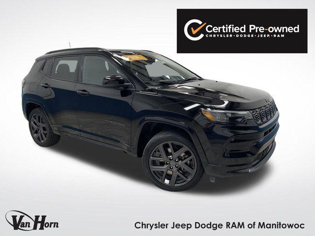 Photo of 2024 Diamond Black Crystal Pearlcoat Jeep Compass