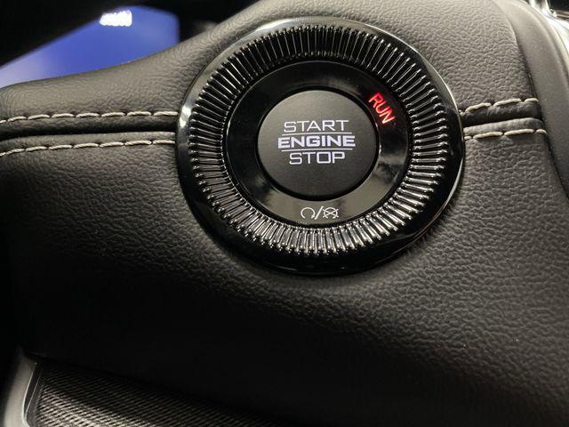 Photo of 2024 Diamond Black Crystal Pearlcoat Jeep Compass