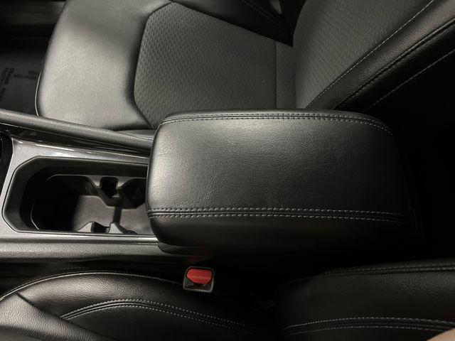 Photo of 2022 Granite Crystal Metallic Clearcoat Jeep Compass