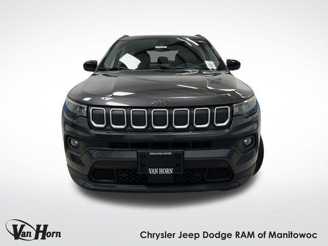 Photo of 2022 Granite Crystal Metallic Clearcoat Jeep Compass