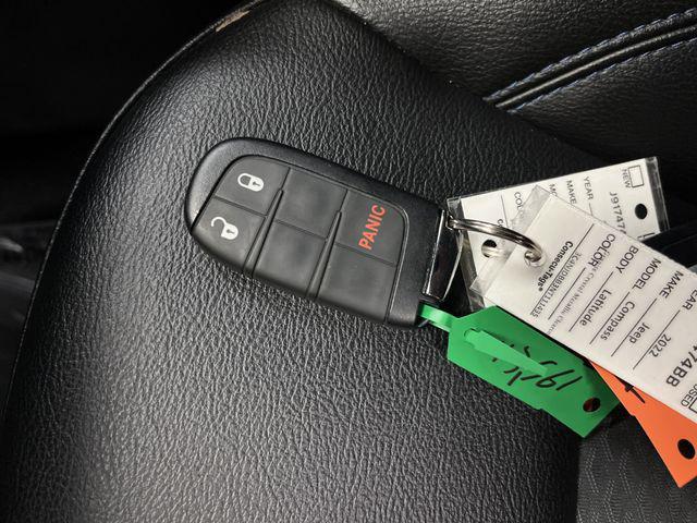 Photo of 2022 Granite Crystal Metallic Clearcoat Jeep Compass