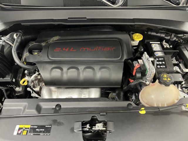 Photo of 2022 Granite Crystal Metallic Clearcoat Jeep Compass