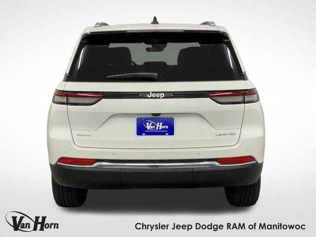 Photo of 2025 Bright White Clearcoat Jeep Grand Cherokee