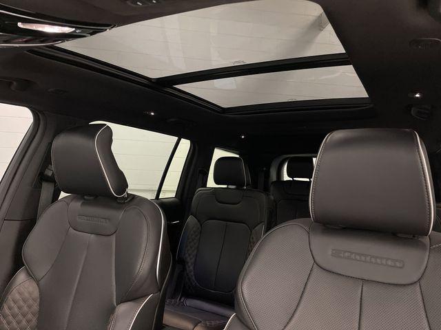 Photo of 2024 Bright White Clearcoat Jeep Grand Cherokee L