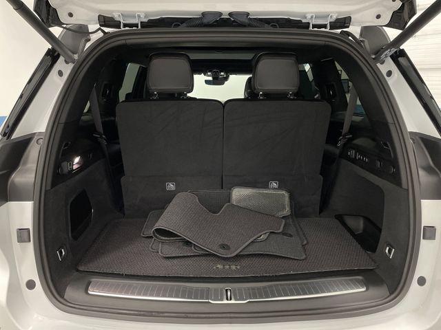 Photo of 2024 Bright White Clearcoat Jeep Grand Cherokee L