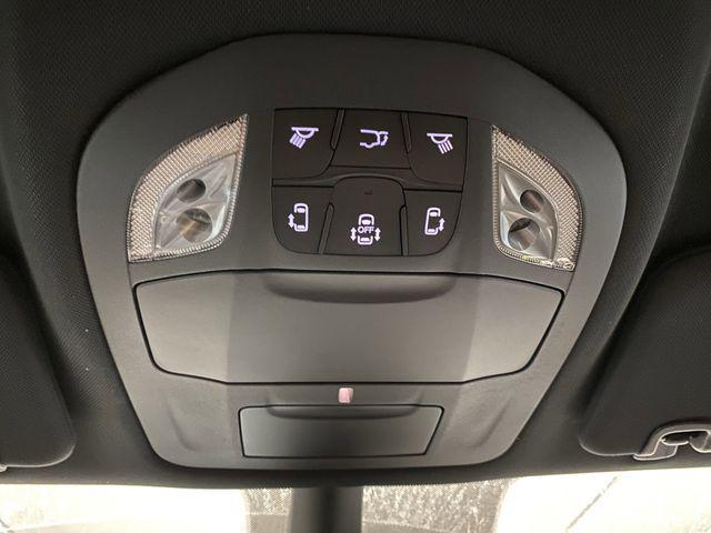 Photo of 2025 Fathom Blue Pearlcoat Chrysler Pacifica
