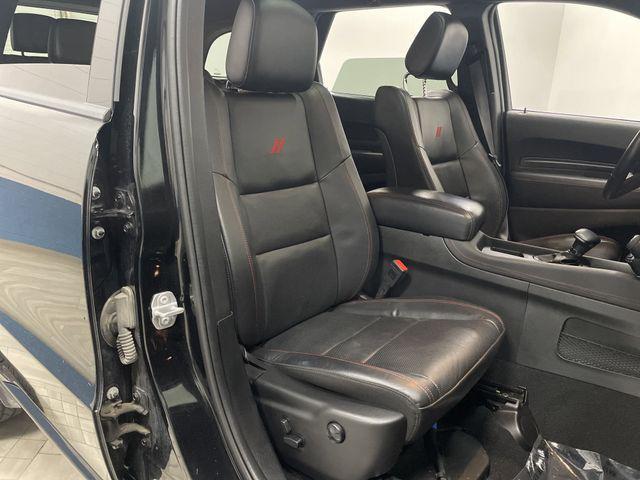 Photo of 2023 DB Black Crystal Clearcoat Dodge Durango