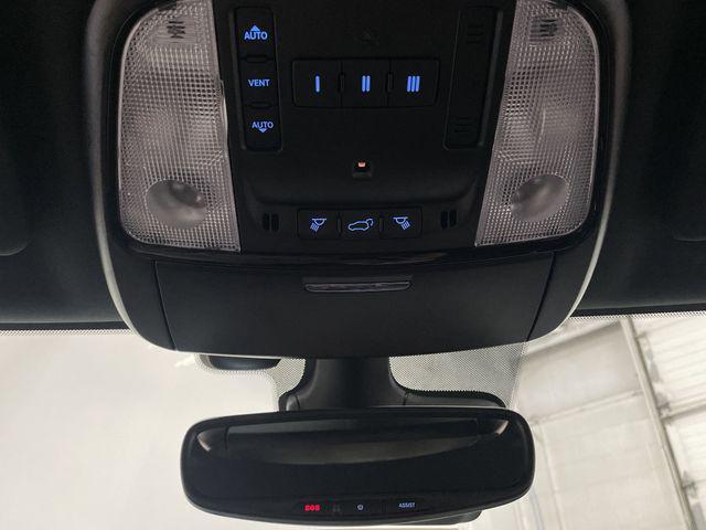 Photo of 2023 DB Black Crystal Clearcoat Dodge Durango