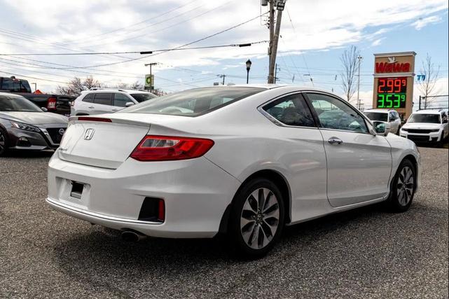 Photo of 2013 White Orchid Pearl Honda Accord