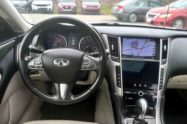 Photo of 2015 Liquid Platinum INFINITI Q50