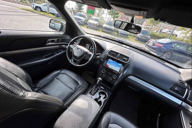 Photo of 2018 Red Ford Explorer