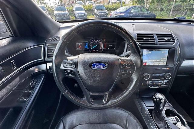 Photo of 2018 Red Ford Explorer