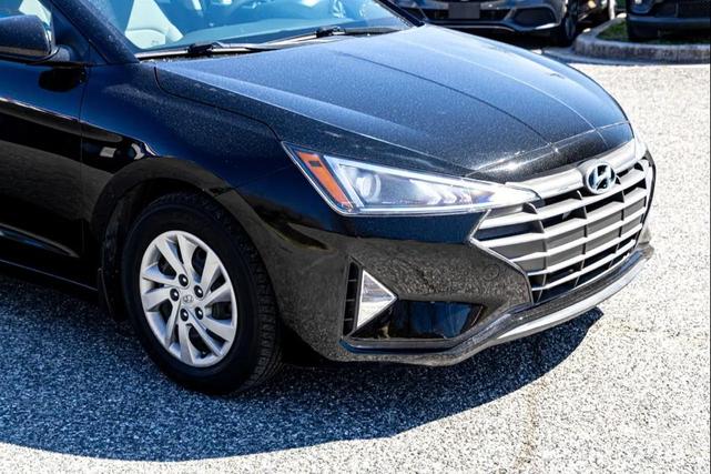 Photo of 2020 Phantom Black Hyundai ELANTRA