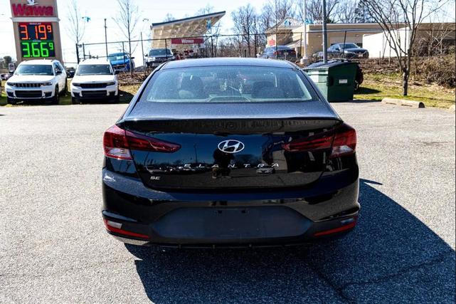 Photo of 2020 Phantom Black Hyundai ELANTRA