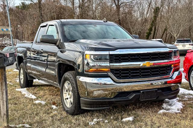 Photo of 2018 Black Chevrolet Silverado 1500