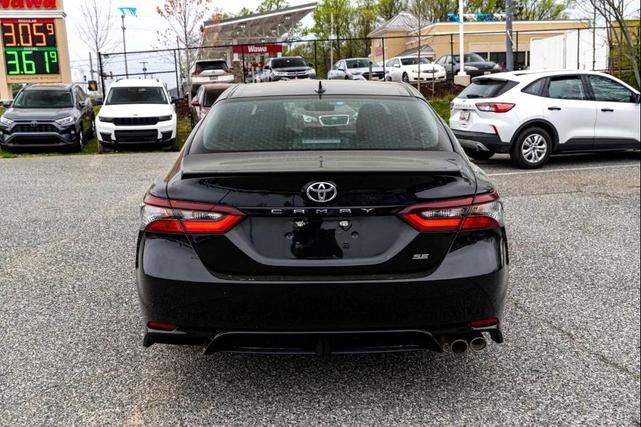 Photo of 2021 Midnight Black Metallic Toyota Camry