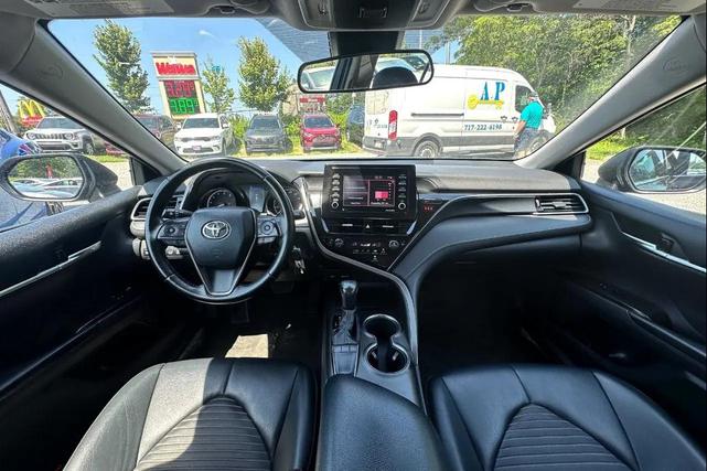 Photo of 2022 Midnight Black Metallic Toyota Camry