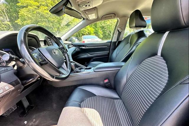 Photo of 2022 Midnight Black Metallic Toyota Camry
