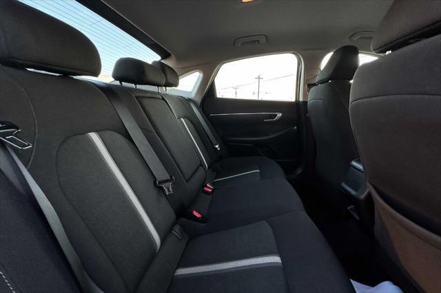 Photo of 2022 Black Hyundai SONATA