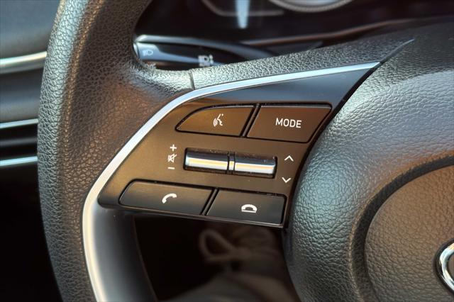 Photo of 2022 Black Hyundai SONATA