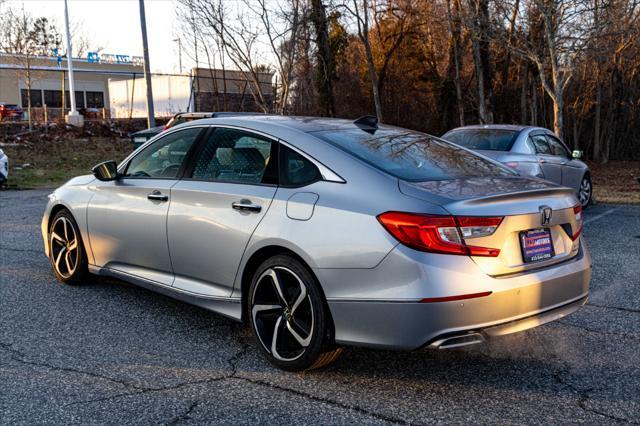 Photo of 2018 Lunar Silver Metallic Honda Accord