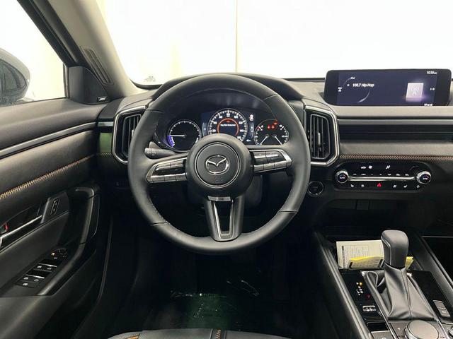 Photo of 2025 Gray Mazda CX-50 Hybrid