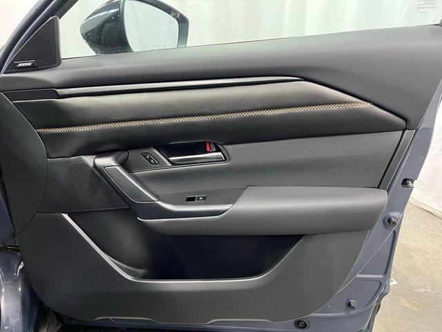 Photo of 2025 Gray Mazda CX-50 Hybrid