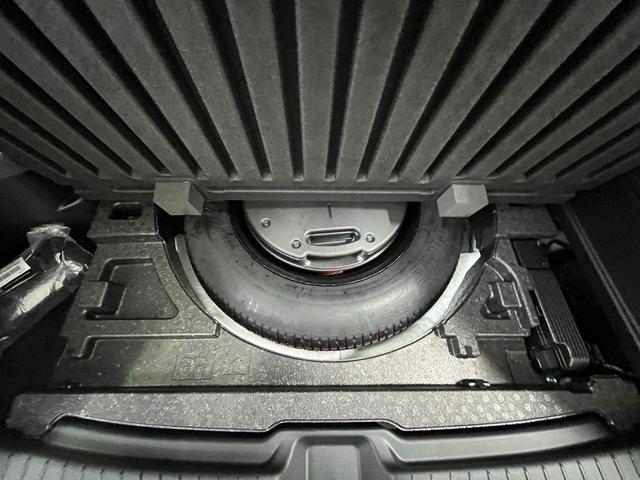 Photo of 2025 Gray Mazda CX-50 Hybrid