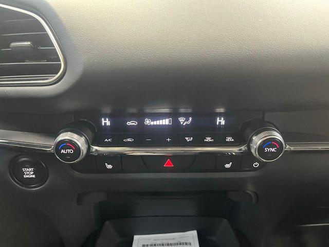 Photo of 2025 Snowflake White Pearl Mica Mazda CX-30