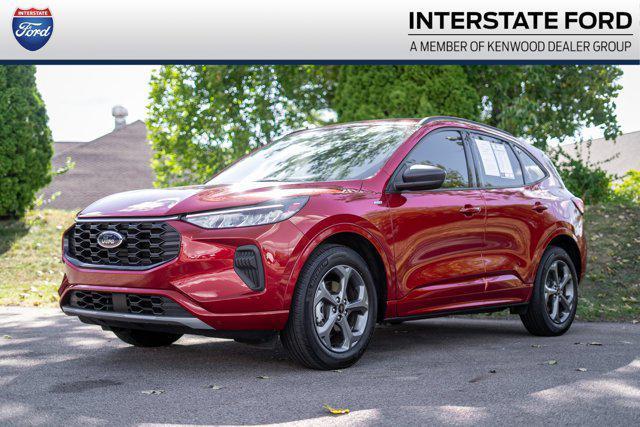 Photo of 2024 Rapid Red Metallic Tinted Clearcoat Ford Escape