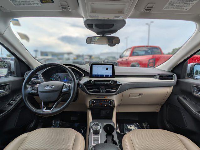 Photo of 2022 Iced Blue Silver Metallic Ford Escape