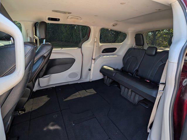 Photo of 2017 Velvet Red Pearlcoat Chrysler Pacifica