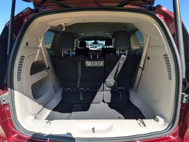 Photo of 2017 Velvet Red Pearlcoat Chrysler Pacifica