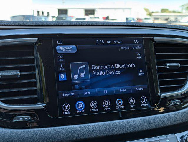 Photo of 2017 Velvet Red Pearlcoat Chrysler Pacifica