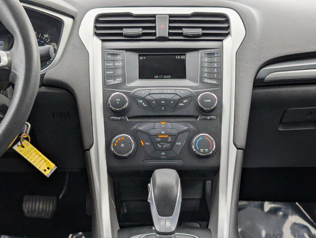 Photo of 2014 Ingot Silver Metallic Ford Fusion