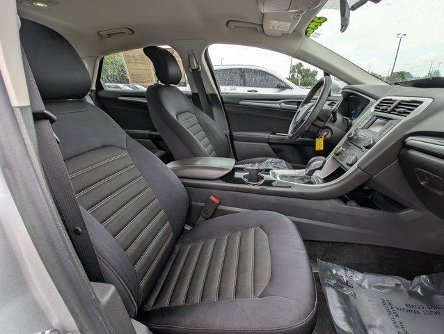 Photo of 2014 Ingot Silver Metallic Ford Fusion
