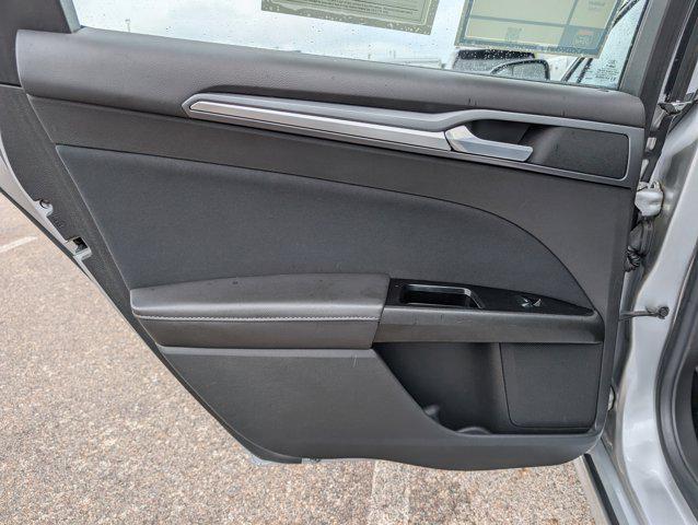 Photo of 2014 Ingot Silver Metallic Ford Fusion
