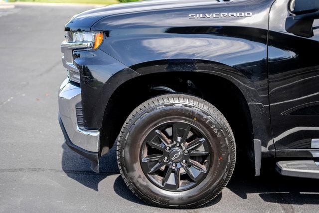 Photo of 2019 Black Chevrolet Silverado 1500