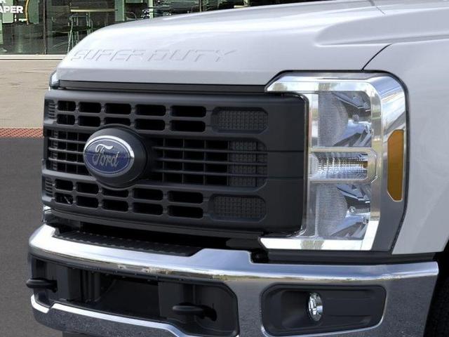 Photo of 2026 Oxford White Ford F-350